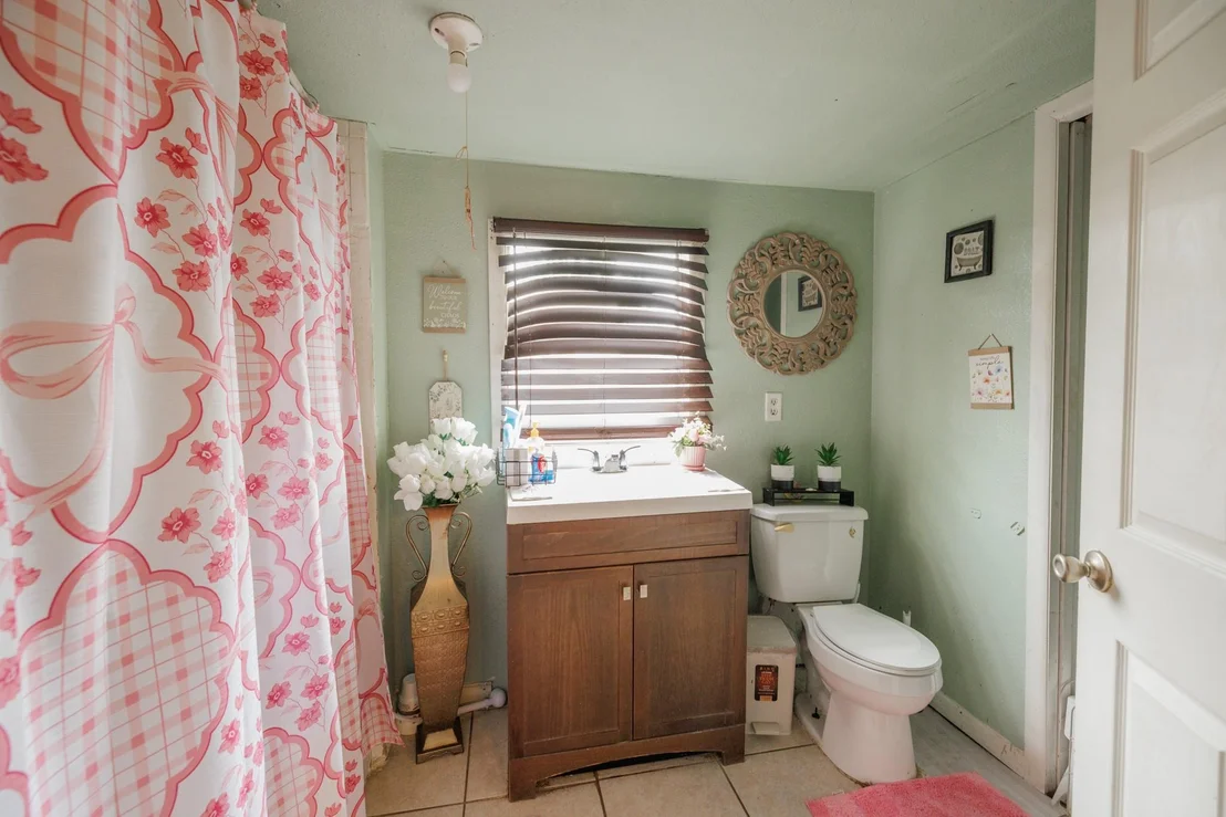 Photo of 308 W 5th Street