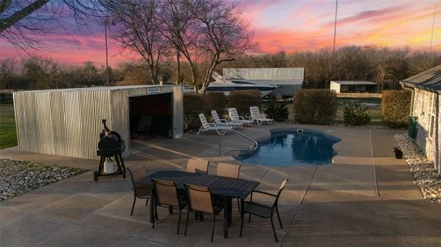 Photo of 2122 Tower Drive