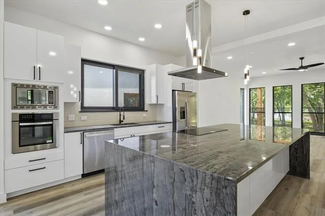 Photo of 2811 Rodeo Drive