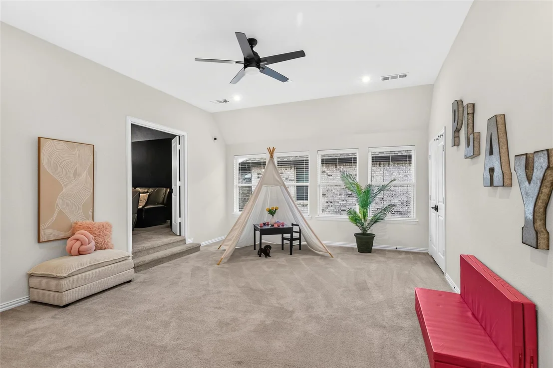 Photo of 1581 Turnberry Drive