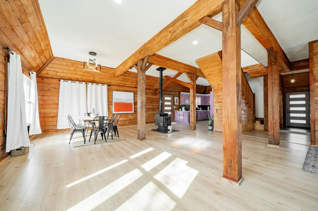 Photo of 691 Bear Road