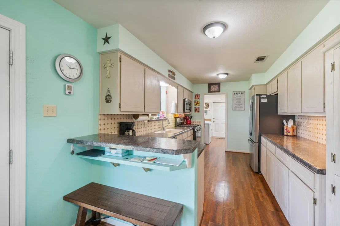 Photo of 2517 County Road 4240