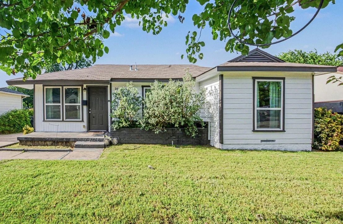 Photo of 1653 Murray Drive