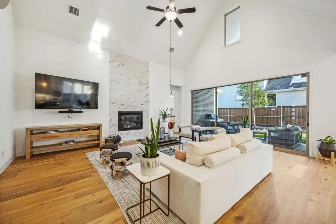 Photo of 8365 Western