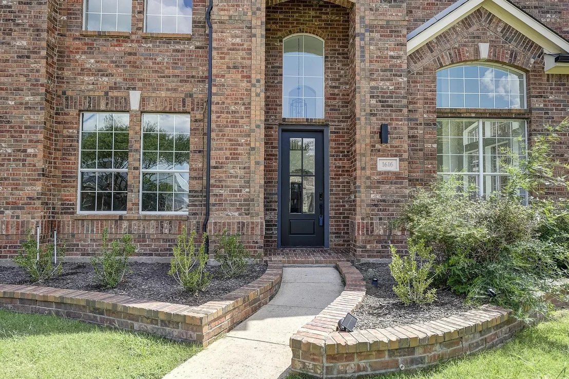Photo of 1616 Sweetbay Drive