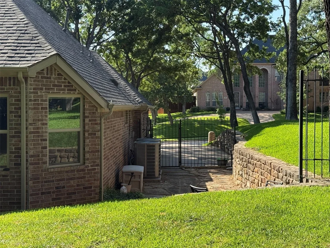 Photo of 3508 Buckingham Drive