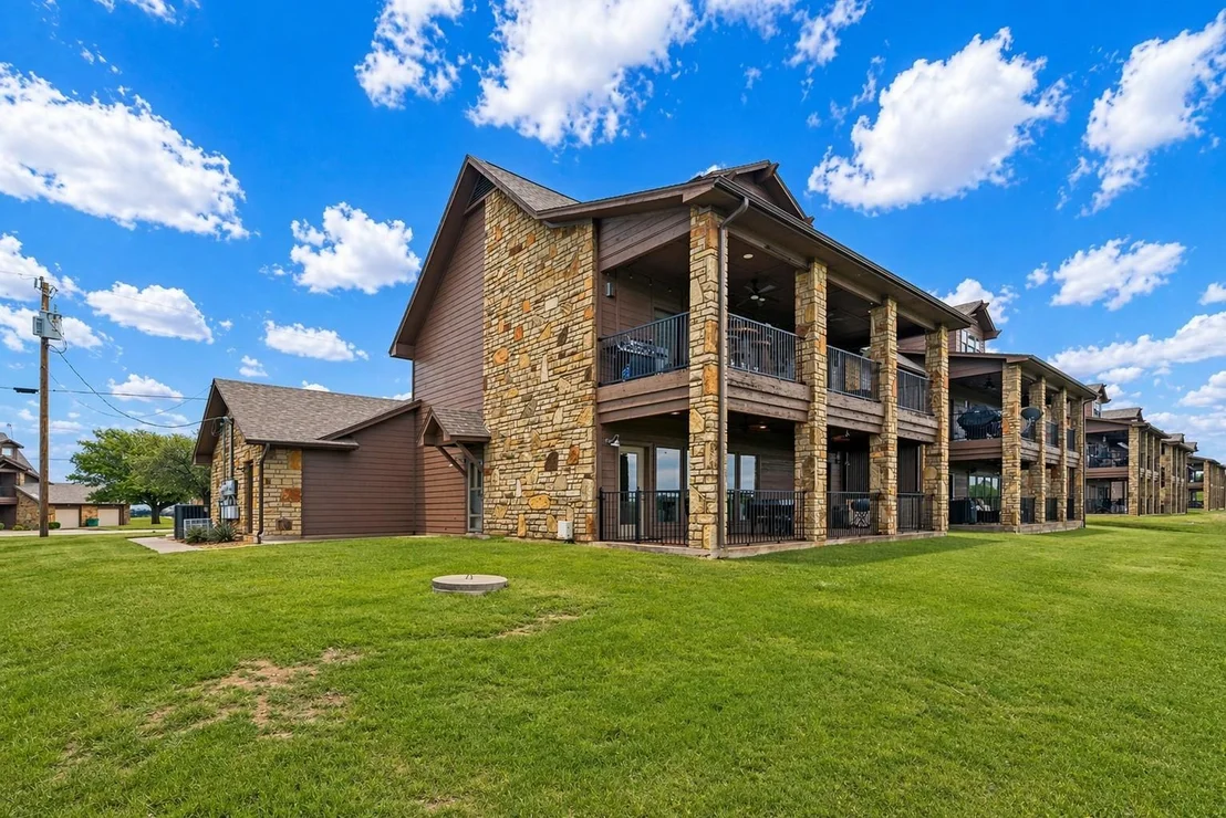 Photo of 303 Eagle Point