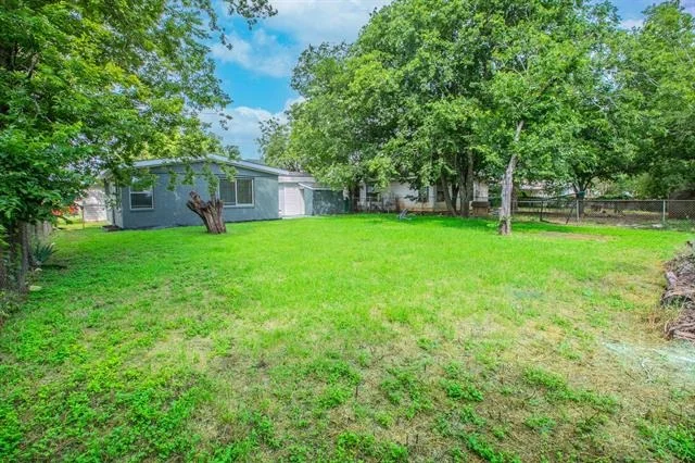 Photo of 521 Willow Way