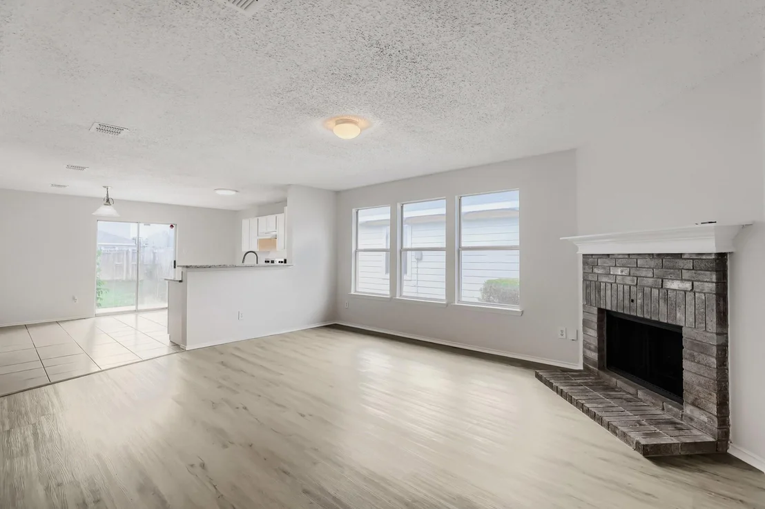 Photo of 1625 White Oak Road