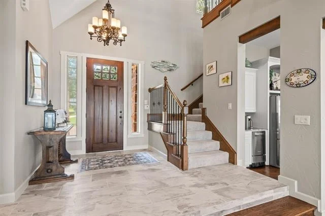 Photo of 229 N Beverly Drive