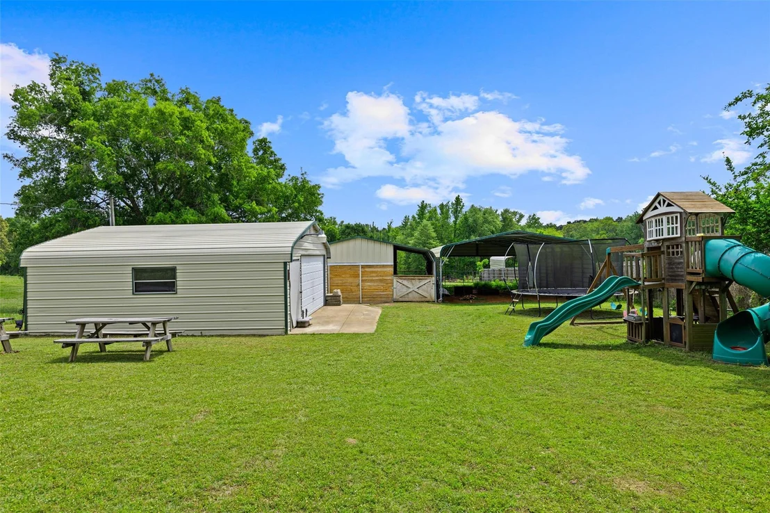 Photo of 152 Black Hawk Lane