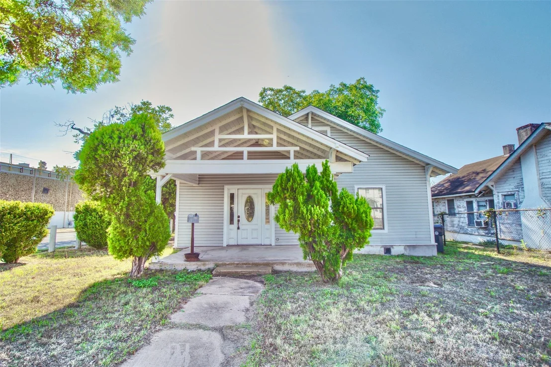 Photo of 2600 Homan Avenue