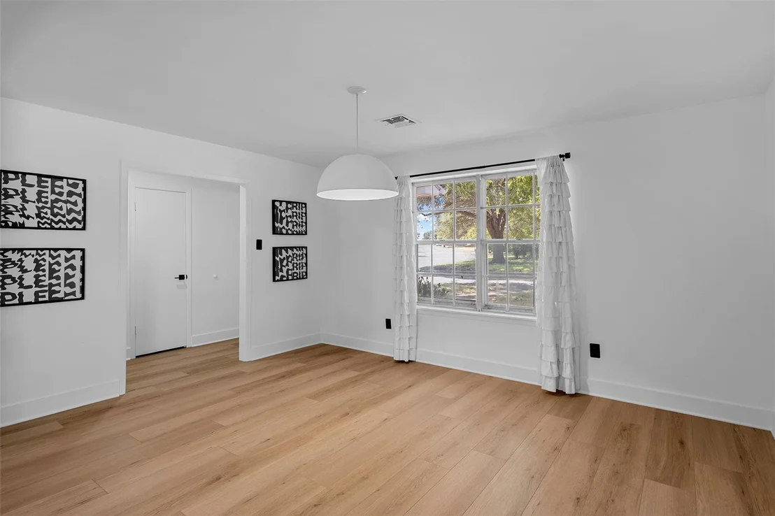Photo of 5831 Caldwell Street