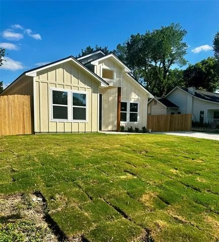 Photo of 3616 Hubby Avenue