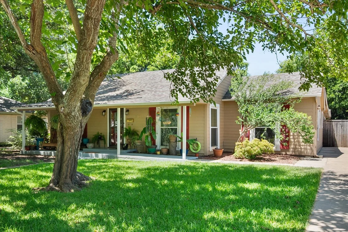 Photo of 502 Bellevue Drive