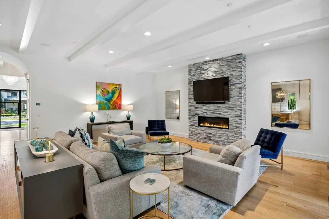 Photo of 4437 Grassmere Lane