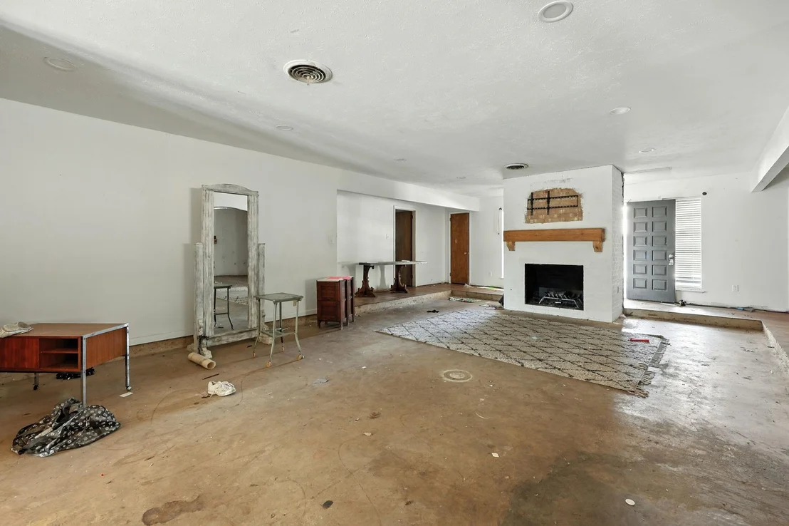 Photo of 2304 Royal Acres Drive