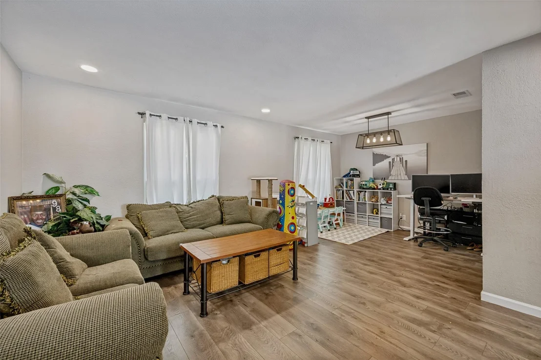 Photo of 625 Caduceus Lane