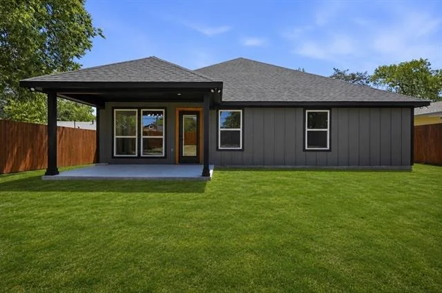 Photo of 907 Renfro Drive