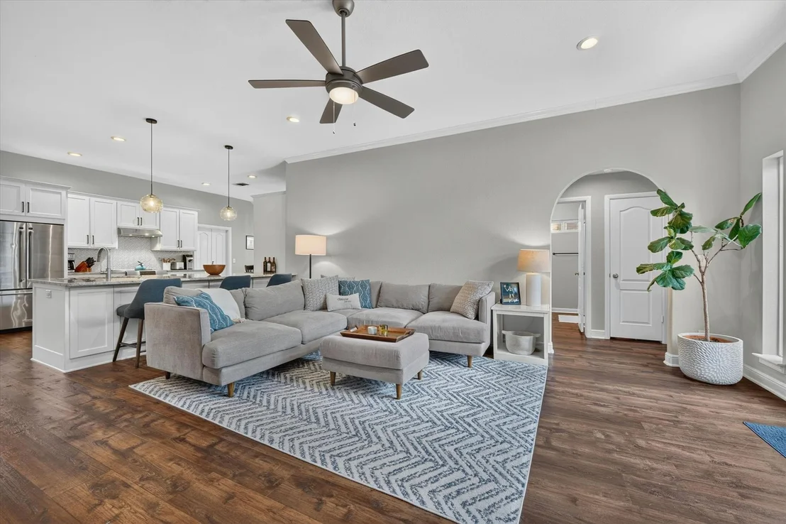 Photo of 2625 Juniper Lane