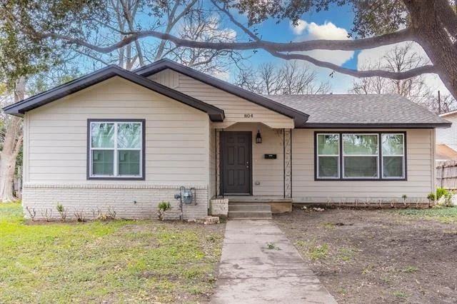 Photo of 804 N 43rd Street