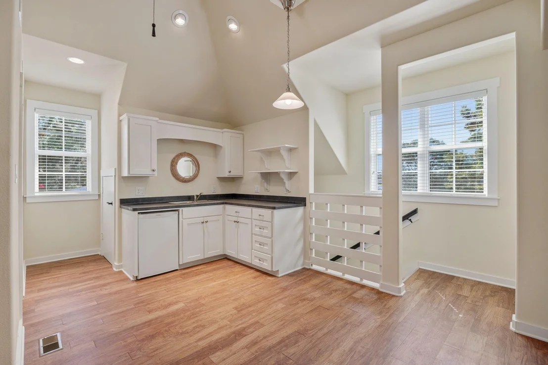 Photo of 8155 E Lake