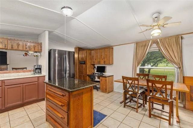 Photo of 3870 Lake Shore Drive