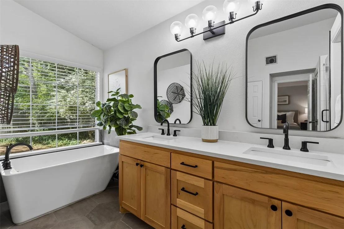 Photo of 513 Briarcroft Drive