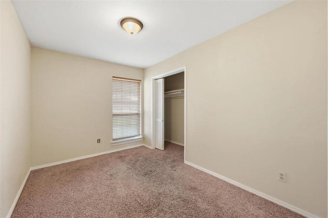 Photo of 905 Brookhaven Drive