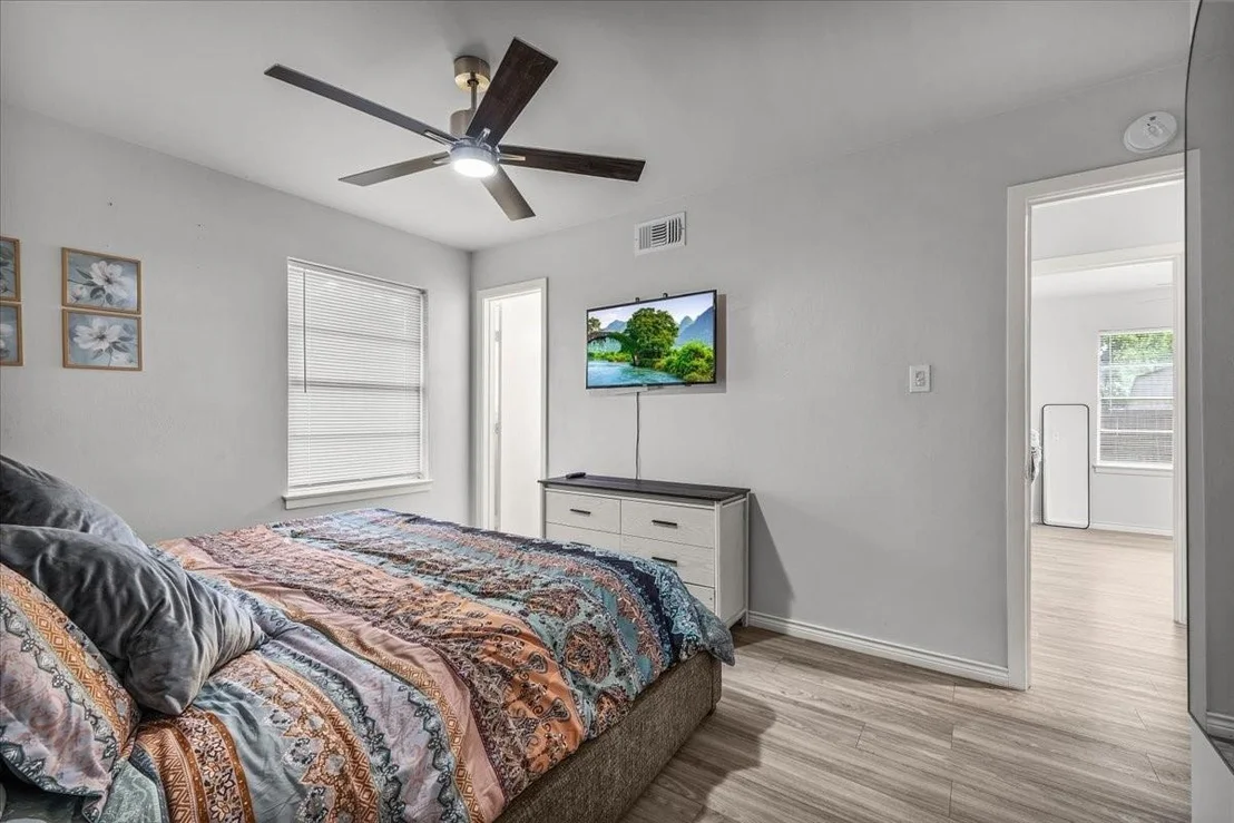 Photo of 2244 Cambridge Drive