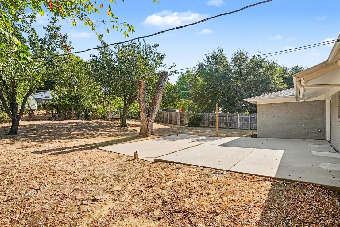 Photo of 6705 Yosemite Drive