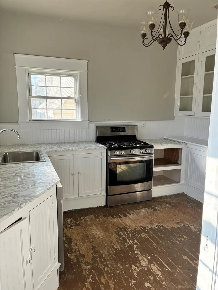 Photo of 109 S West Street