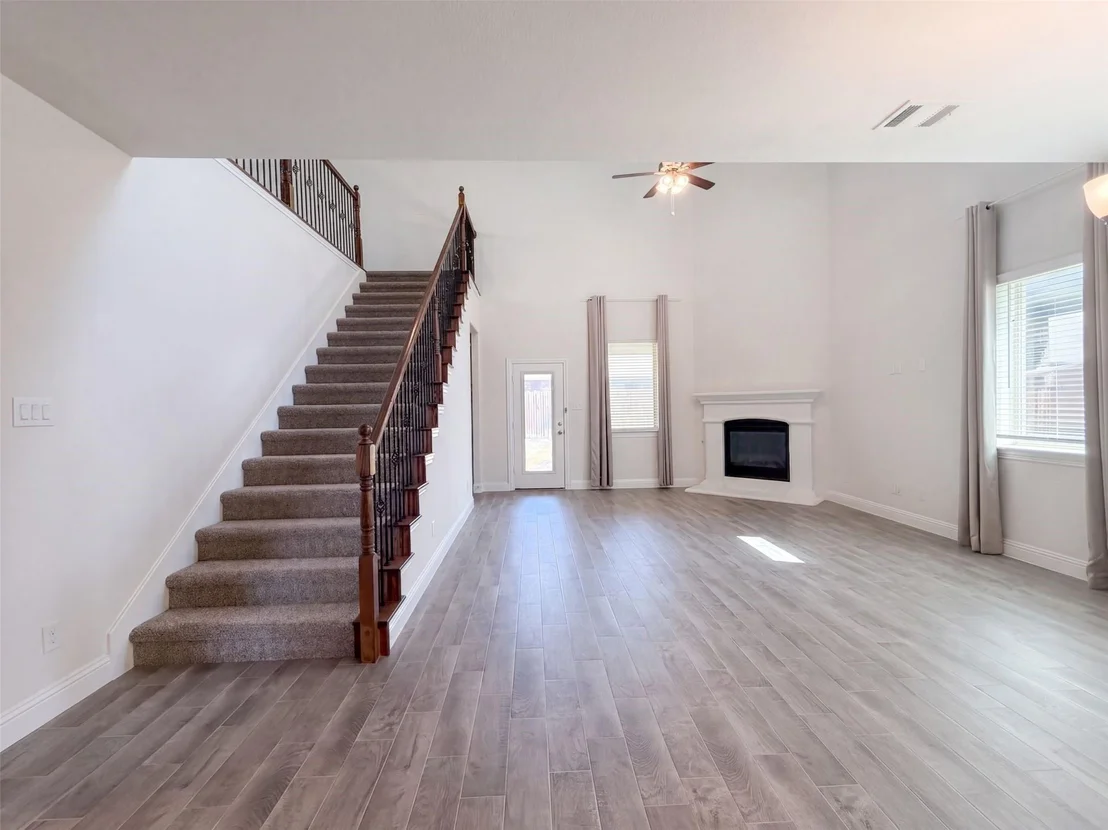 Photo of 2929 Log Cabin Drive