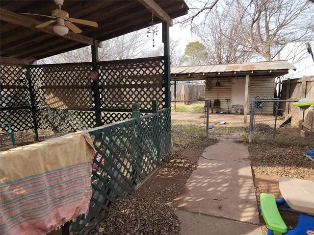 Photo of 310 S Mockingbird Lane