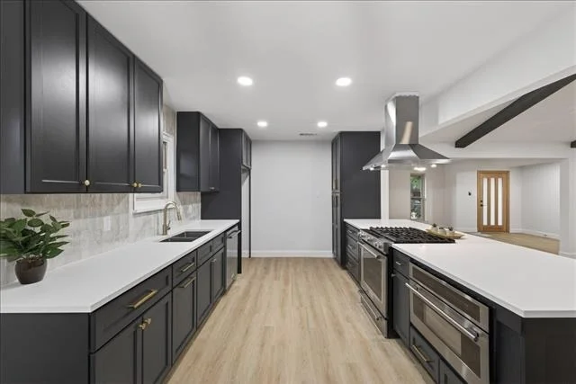 Photo of 2124 Parkhaven Drive