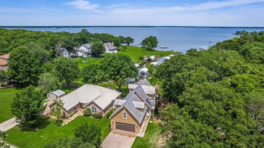 Photo of 1016 Shoreline Drive