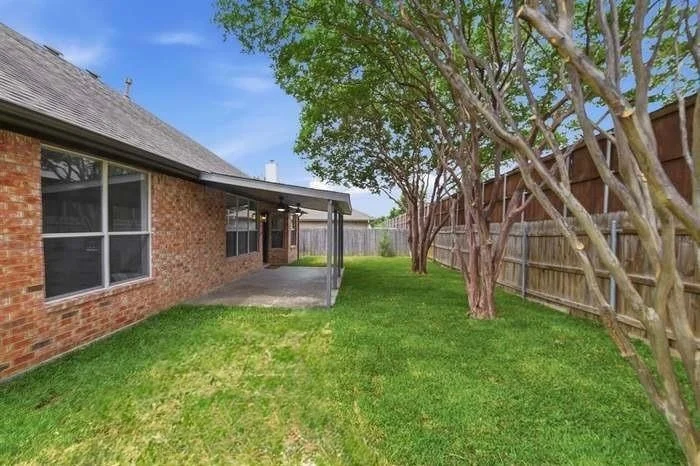Photo of 5953 Hillview Drive