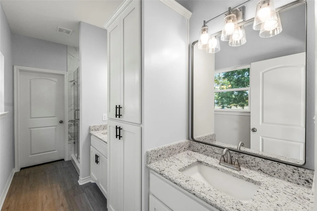 Photo of 314 Oak Creek Drive
