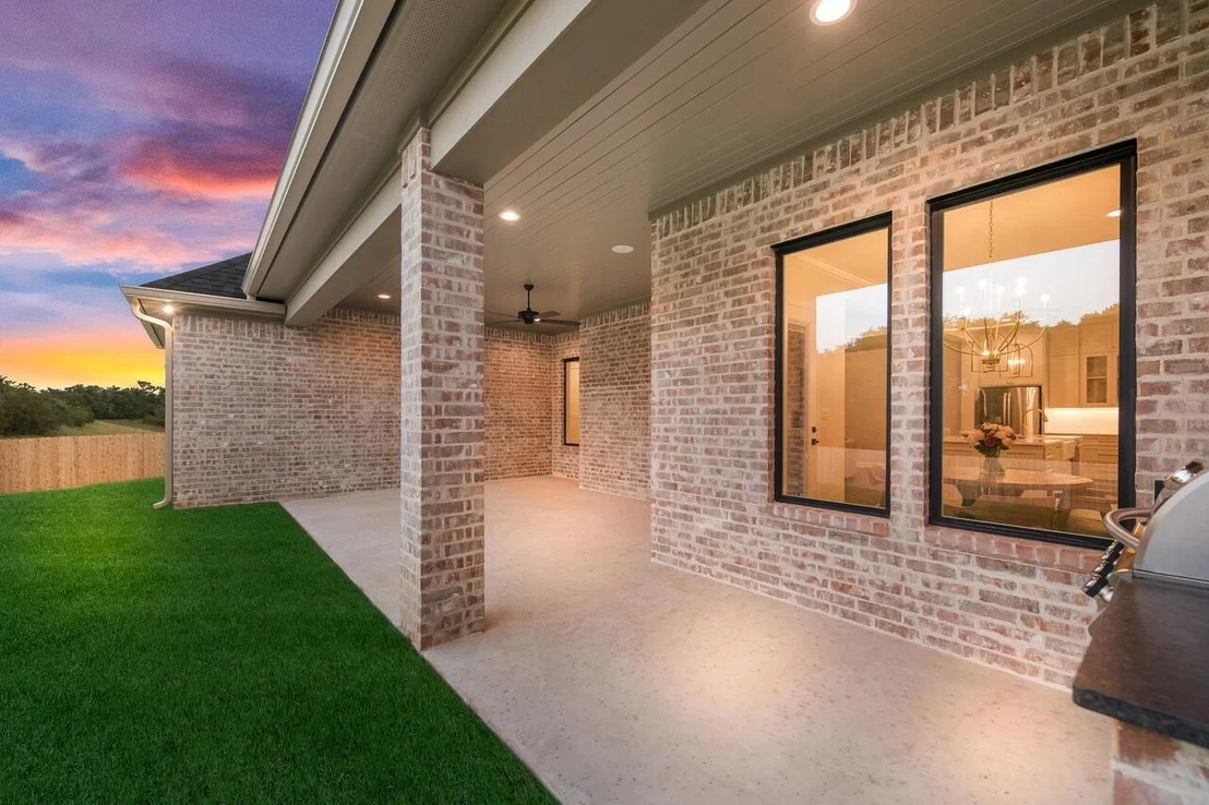 Photo of 8005 Bee Cave Road