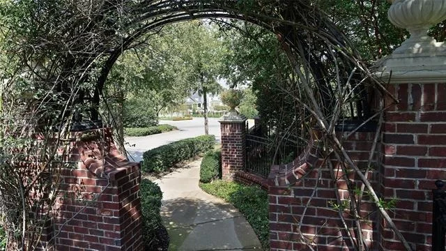 Photo of 2500 Addison Street