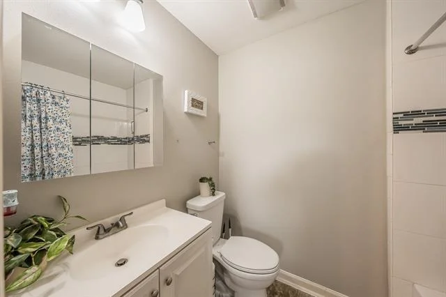 Photo of 6037 Lindy Lane
