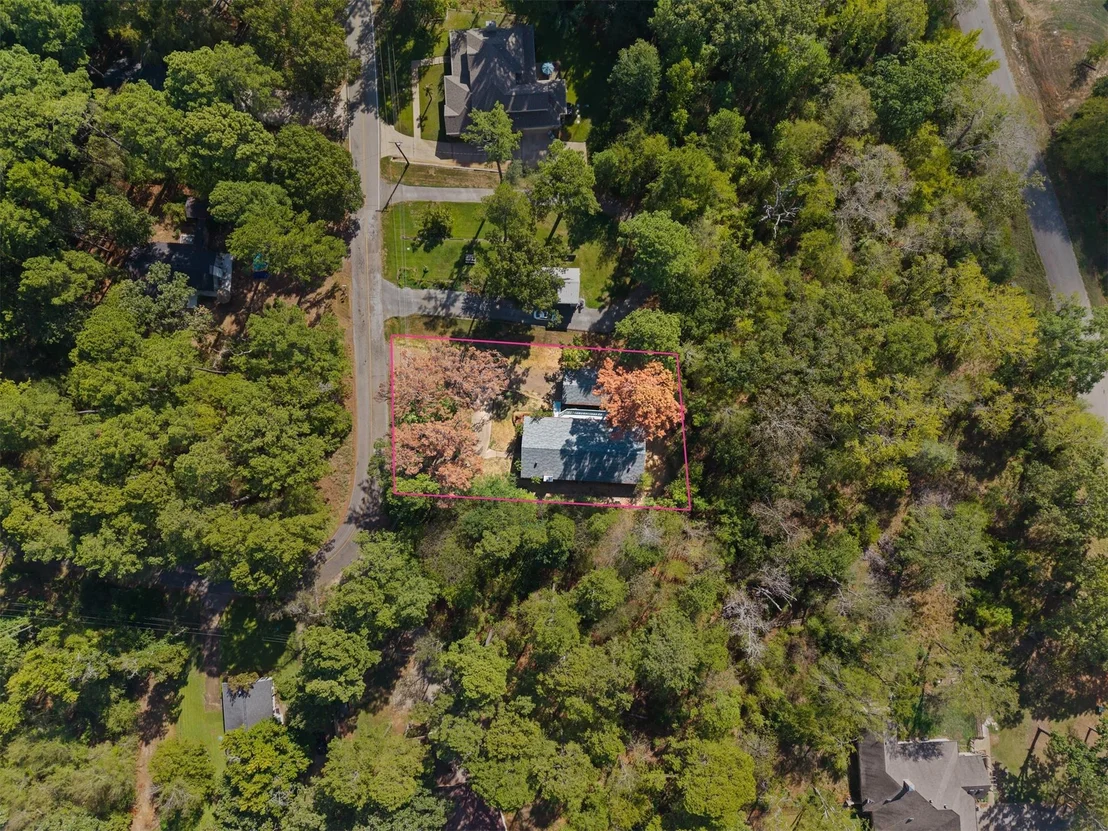 Photo of 1656 Pineview Lane