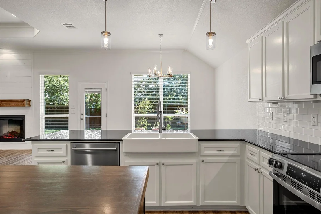 Photo of 2515 Paisley Drive