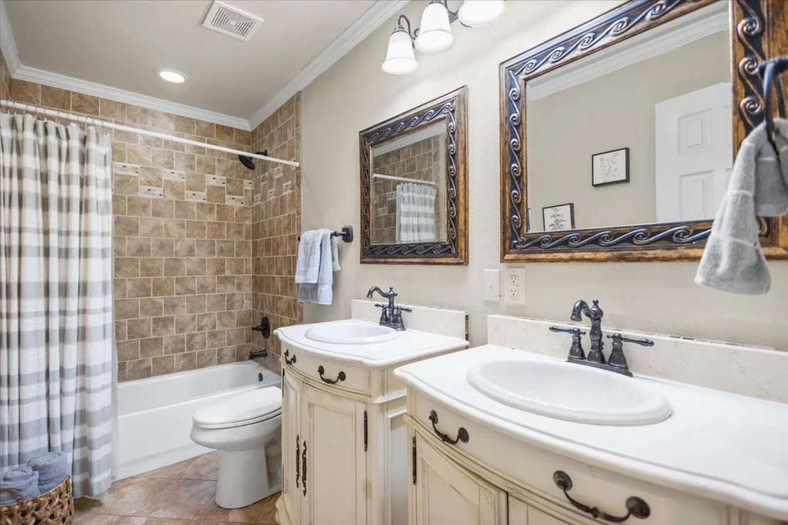 Photo of 1327 BRIDLE PATH Lane