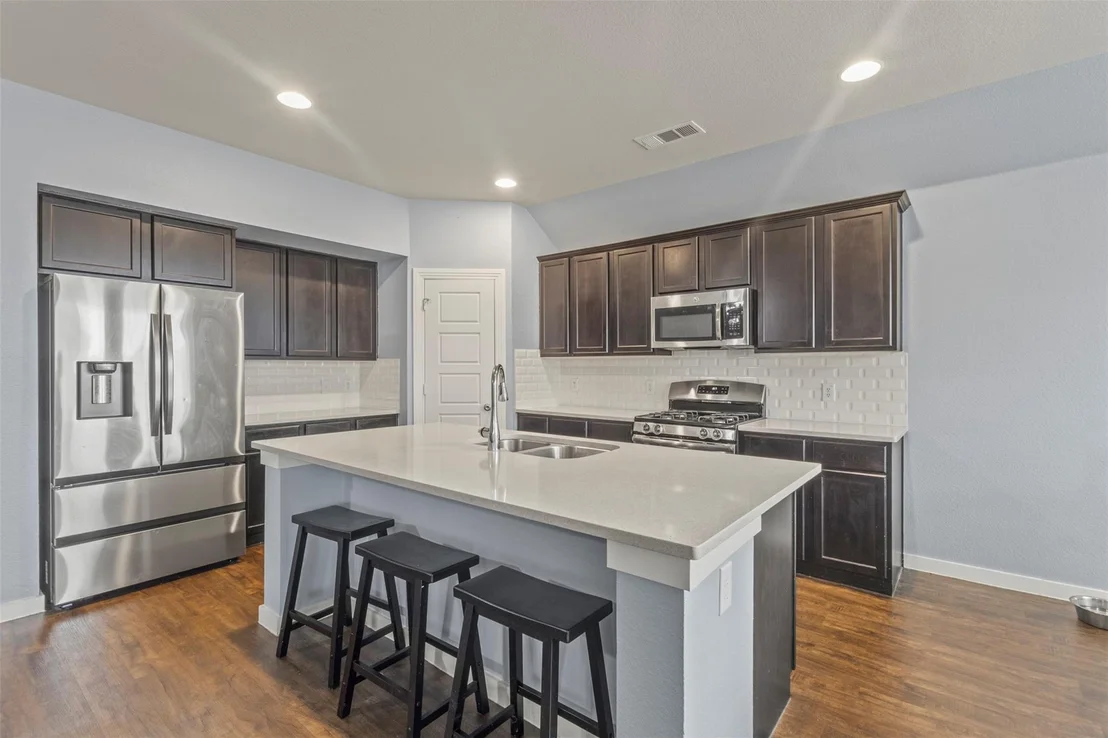 Photo of 1300 Lawnview Drive