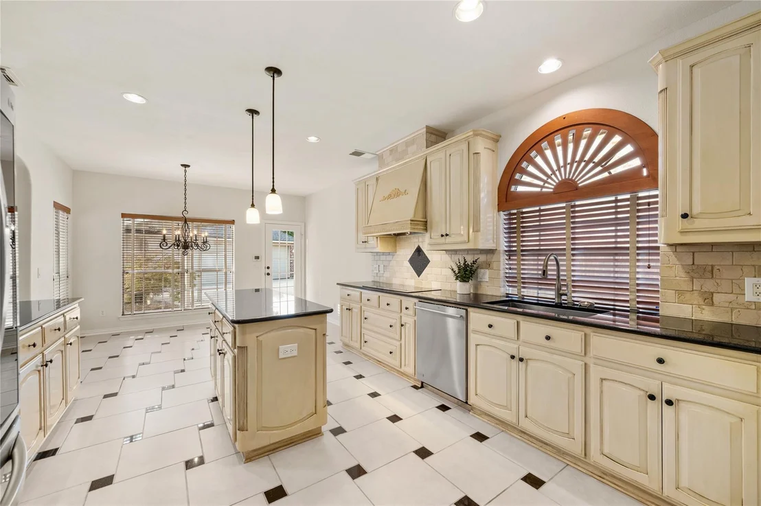 Photo of 1607 Forest Bend Lane
