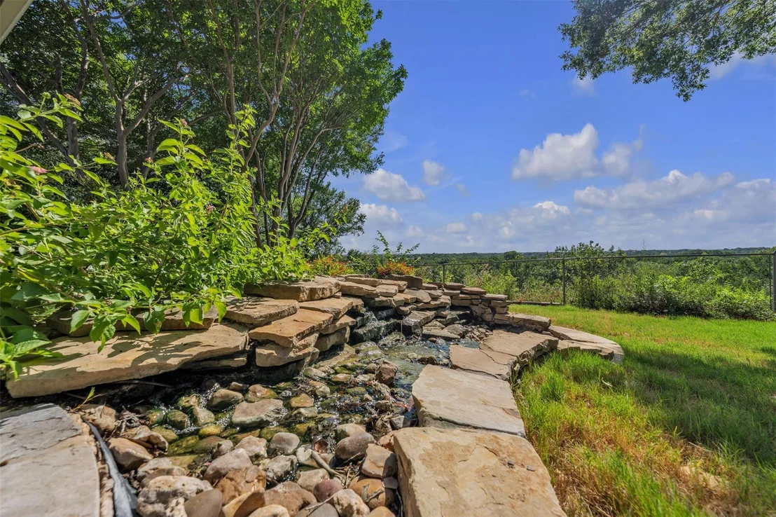 Photo of 130 Bluff View