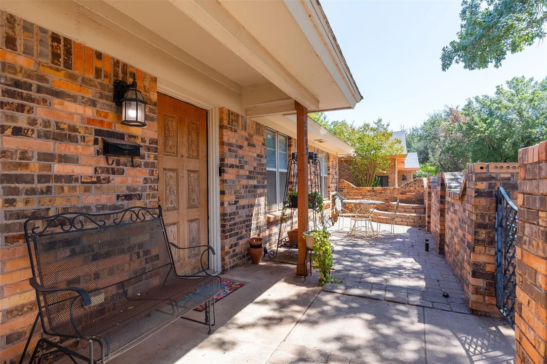 Photo of 4002 Ligustrum Drive