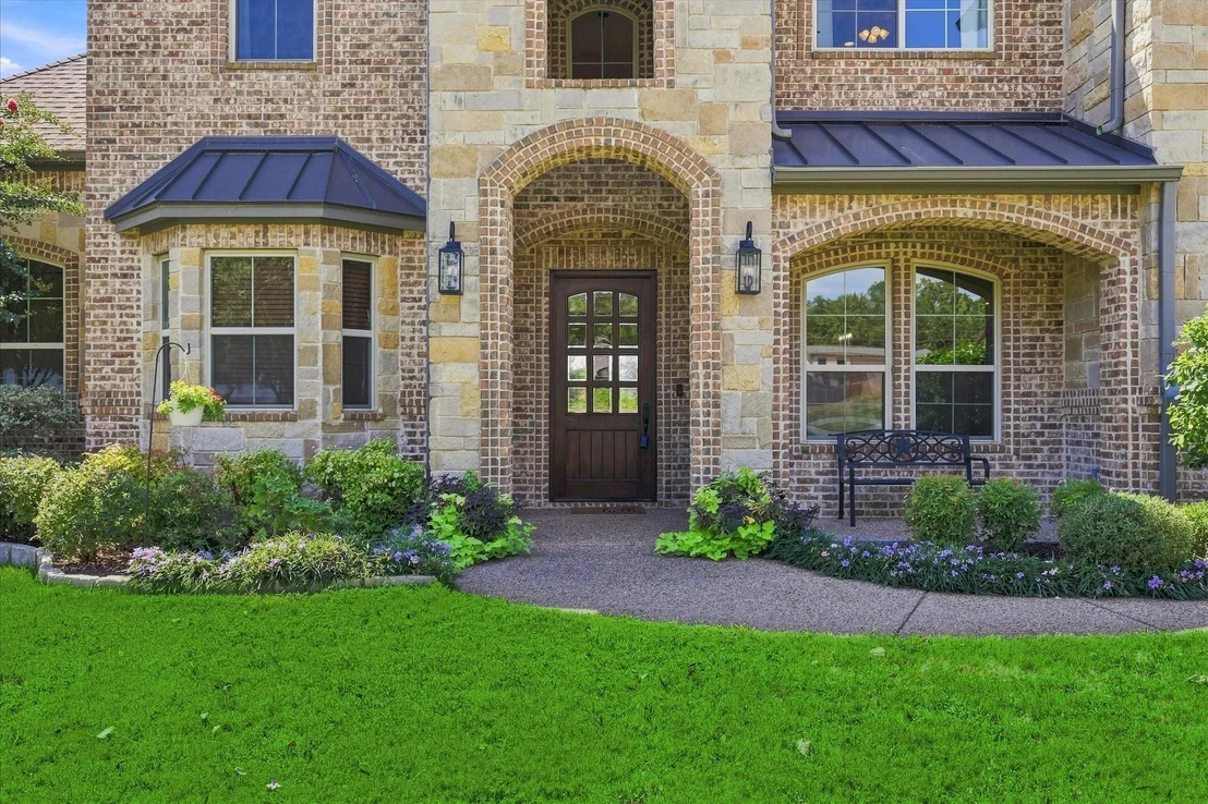 Photo of 1228 Robin Drive