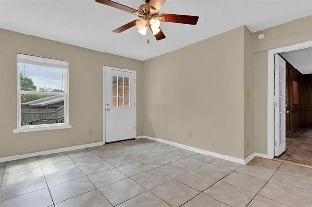 Photo of 216 Treetop Lane